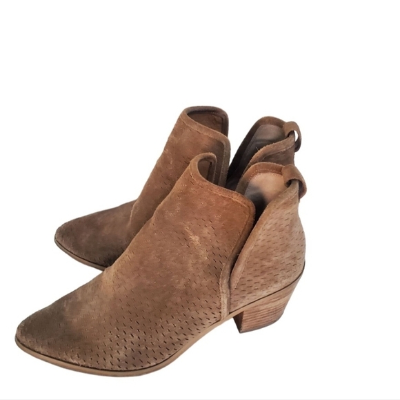 Lucky Brand Loria Perforated Suede Stack Heel Bootie Size 8.5 - Picture 3 of 9